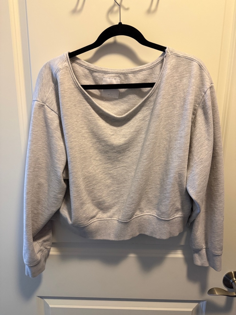 Cropped Scoop-Neck Sweatshirt in Light Gray